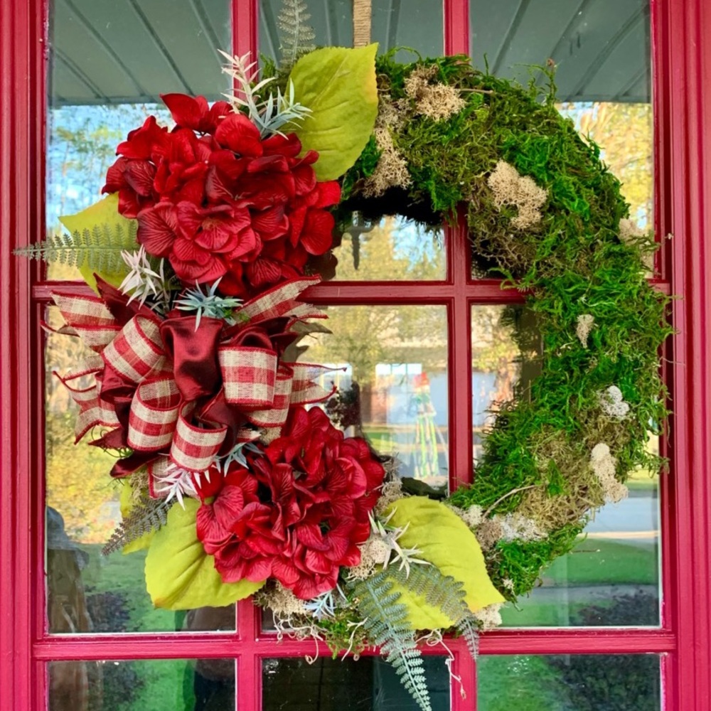🌹SOLD🌹Beautiful Handmade Farmhouse Wine Floral & Moss Everyday Holiday Wreath